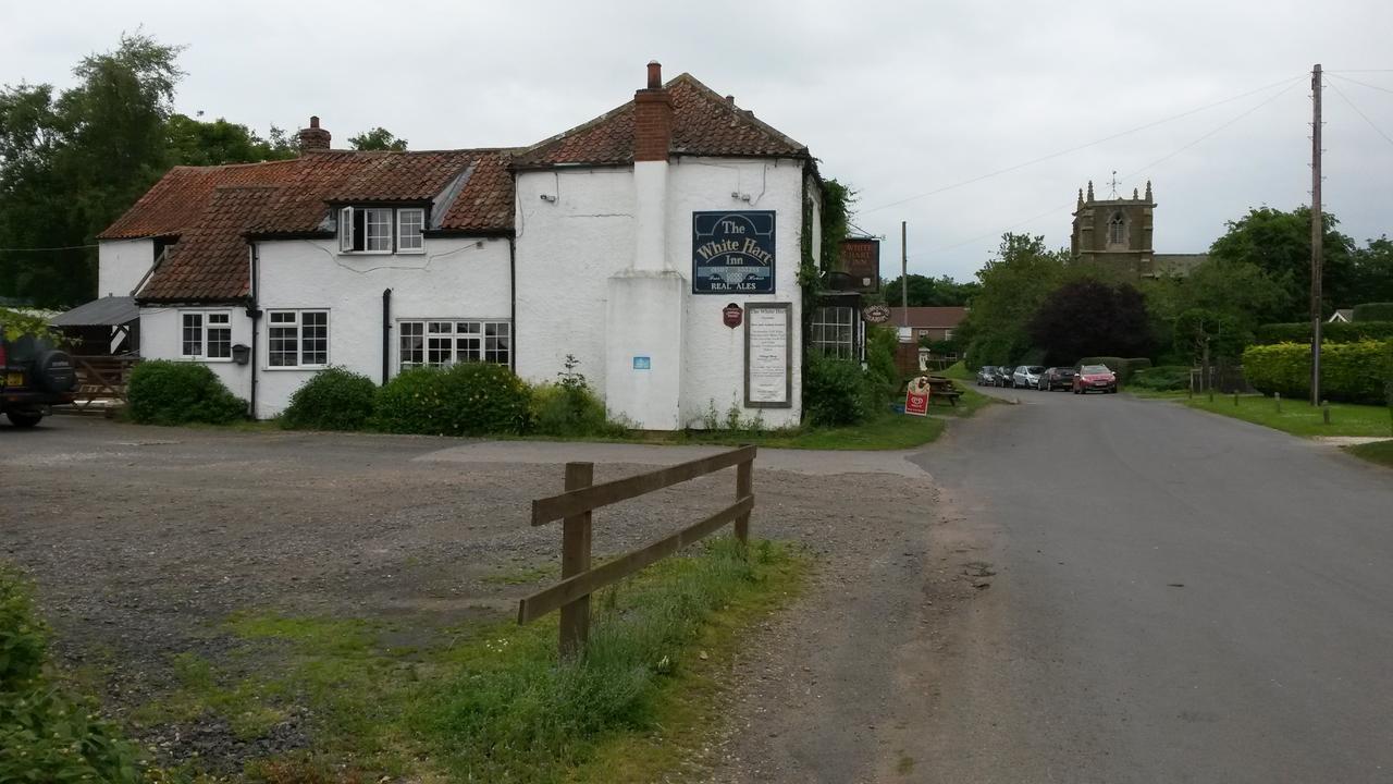 The White Hart Inn Tetford Esterno foto